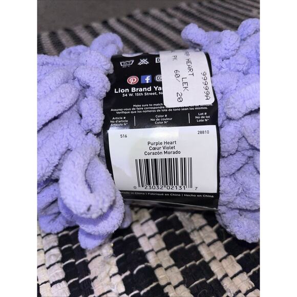 yarn‎ lot Of 2 “in The Pink” “purple Heart” Finger Loop Yarn - Picture 5 of 6